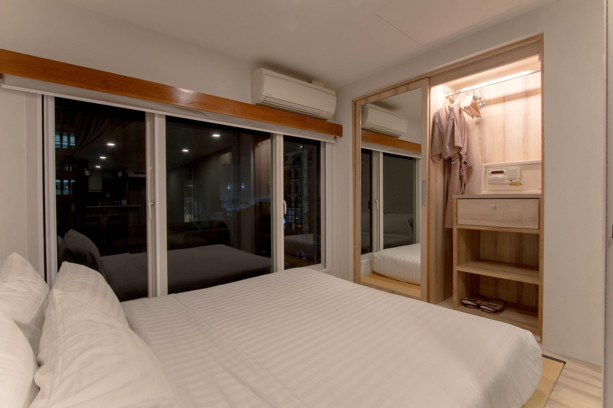 The Residence Rajtaevee Hotel Bangkok Exterior photo