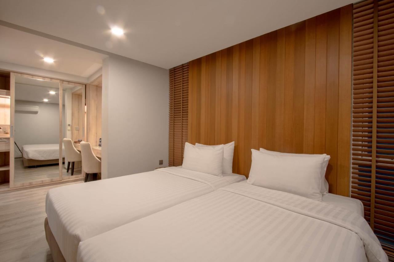 The Residence Rajtaevee Hotel Bangkok Exterior photo